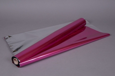 X049QX Metallic paper roll fuchsia  0,70x50m