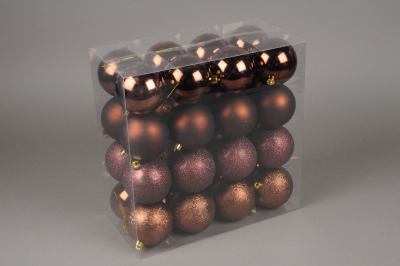 X070ZY Bo�te de 32 boules en plastique chocolat D8cm