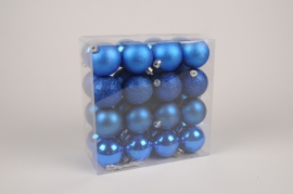 X173ZY Boîte de 32 boules en plastique bleu D6cm
