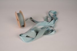 X617UN Sea green ribbon with lacework pattern 25mm x 6m